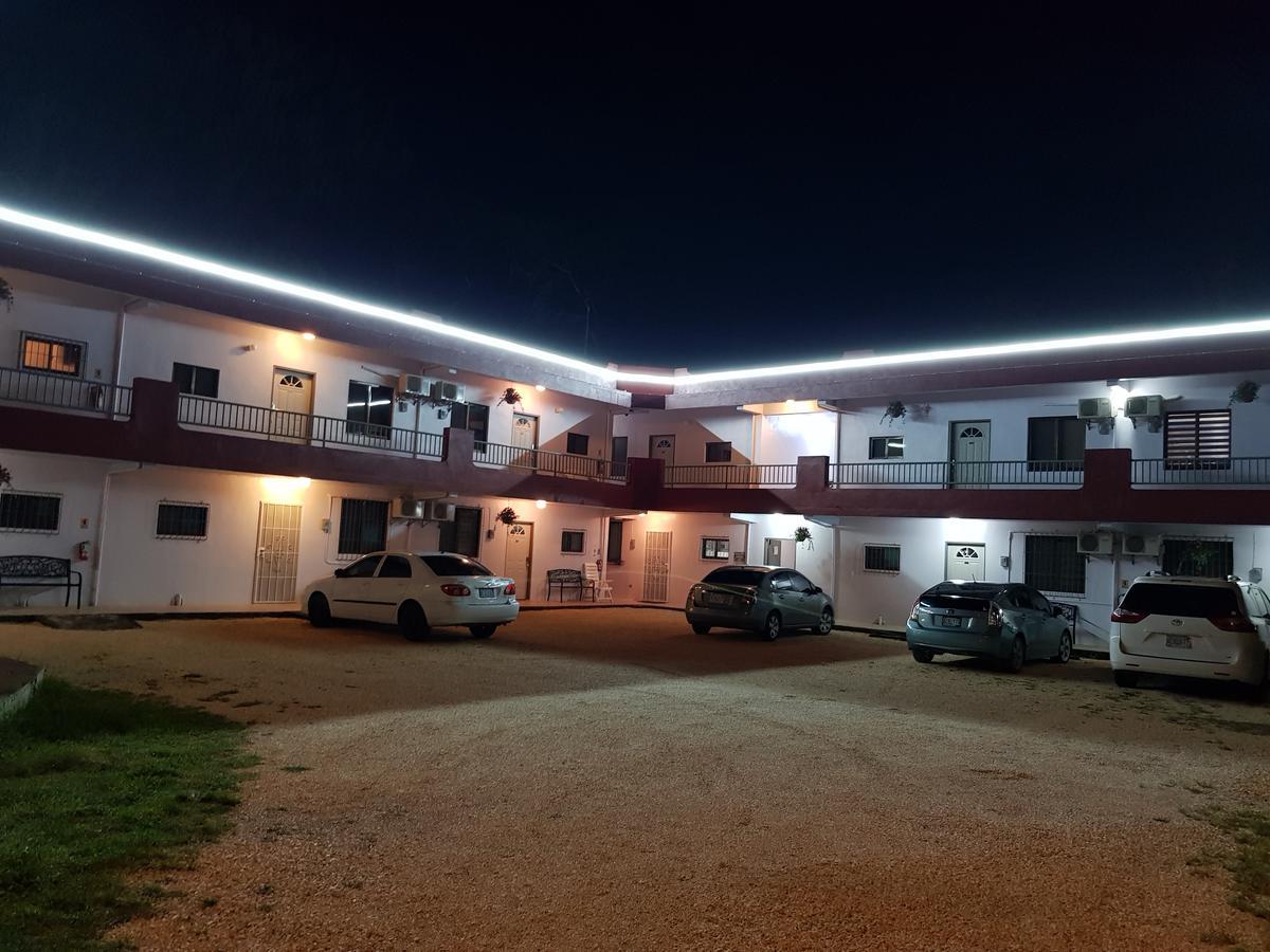 Lee's comfort house Chalan Kanoa Extérieur photo